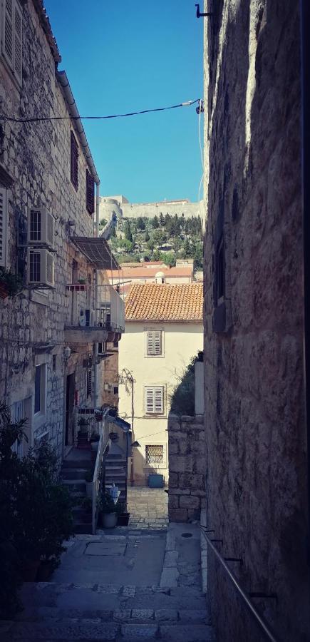 Liza'S Downtown Apartment Hvar Town Dış mekan fotoğraf